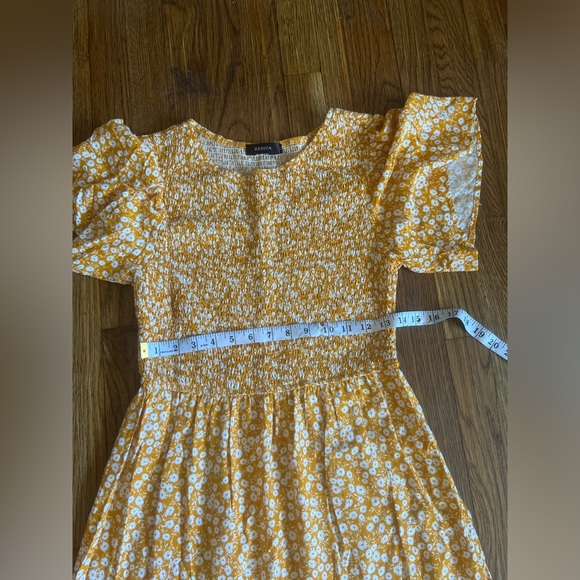 Zesica Maxi Dress - Picture 6 of 9